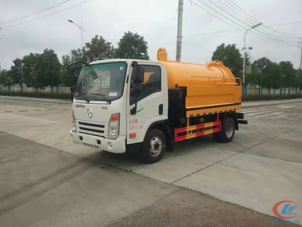 大运奥普力國(guó)五清洗吸污車(chē)