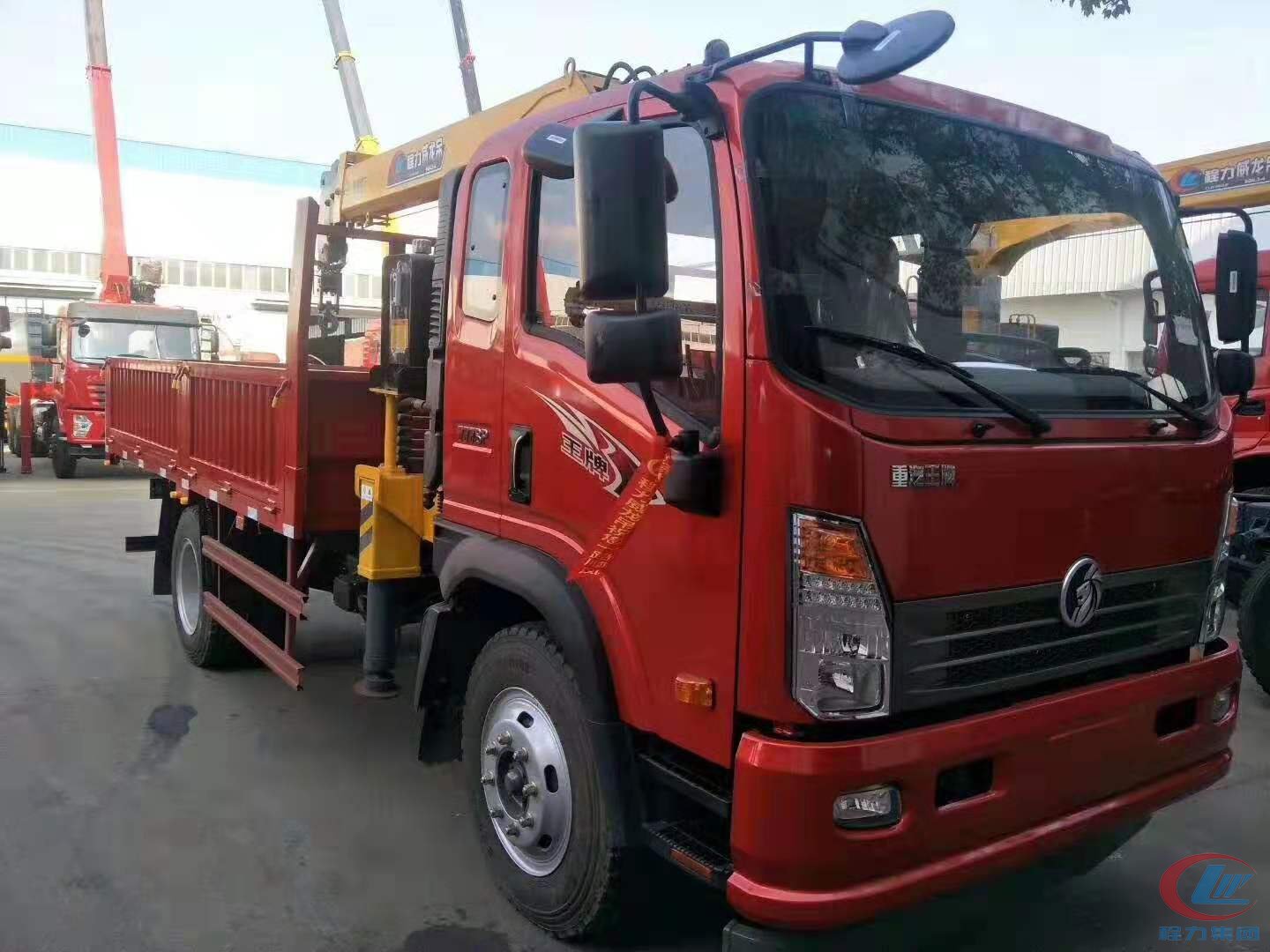 程力集团重汽王牌蓝牌随車(chē)吊高清图