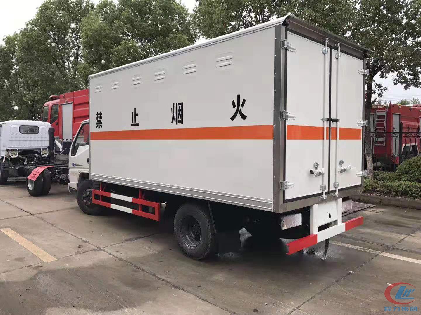 江铃JMC危险品厢式运输車(chē)