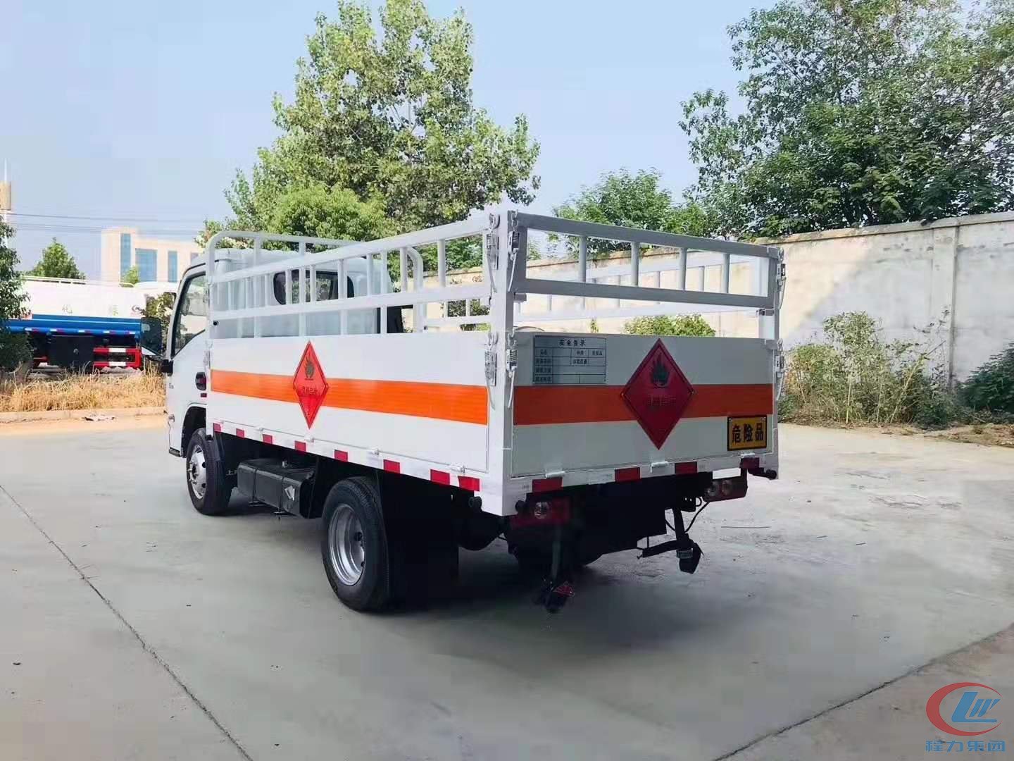 跃进仓栏式气瓶車(chē)