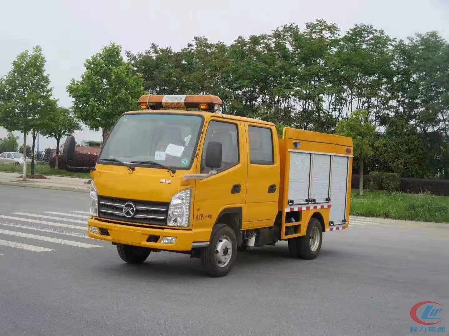 凯马双排抢险車(chē)，凯马救险車(chē)