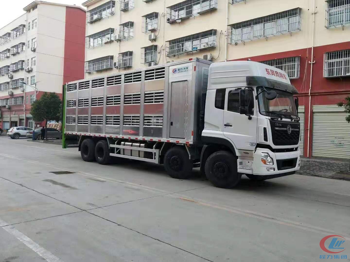 东风天龙铝合金恒温运猪車(chē) 