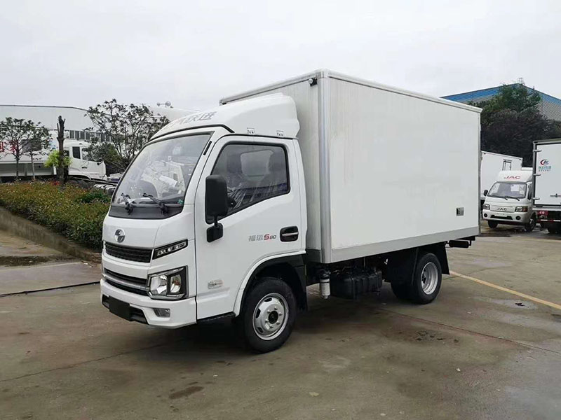 國(guó)六上汽跃进福运S80柴油版冷藏車(chē)