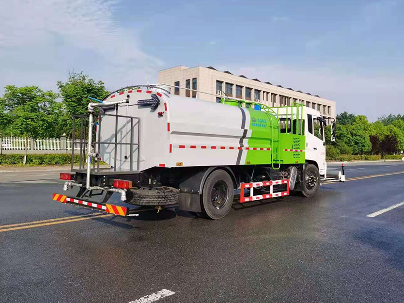 國(guó)六东风天锦高压清洗車(chē)