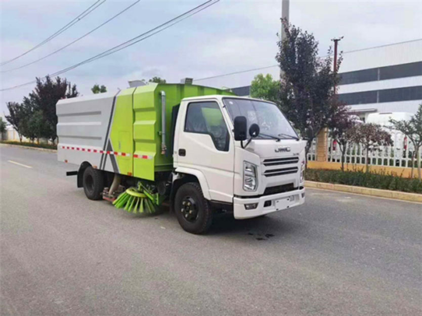 國(guó)六东风大多(duō)利卡8方后置吸尘車(chē)