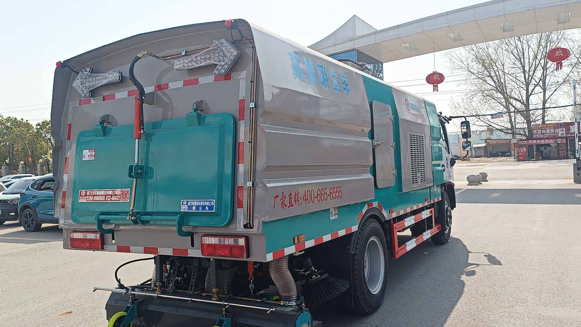 程力吸尘車(chē)厂家直销，东风大福瑞卡高端吸尘車(chē)