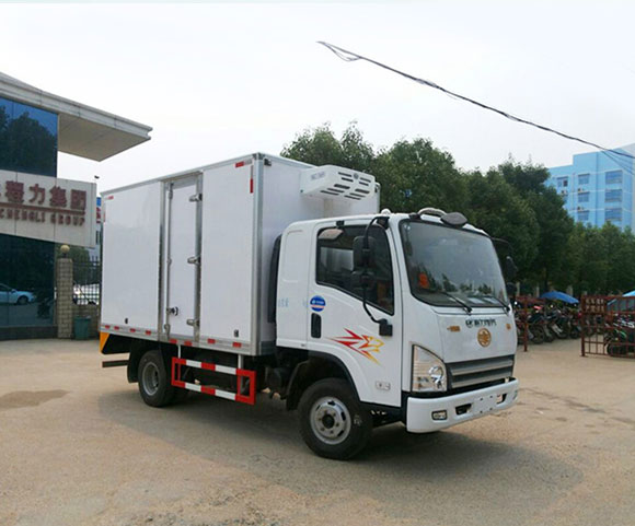 解放3.8米冷藏車(chē)