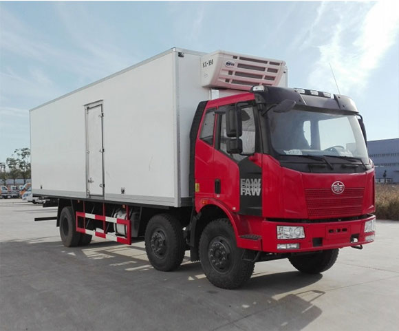 <b>解放J6前四后四8.7米冷藏車(chē)CA5250XLCP62K1L7T3E5</b>