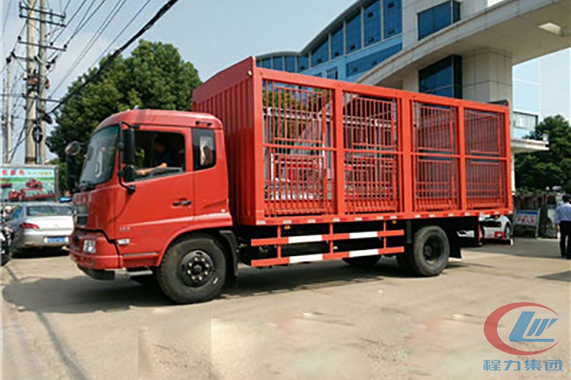 东风6米2简易运猪車(chē)侧面图