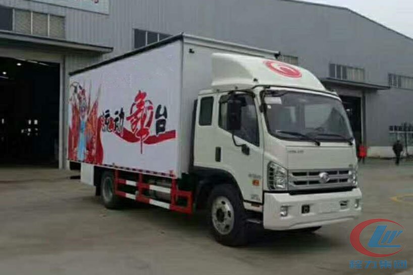 程力福田6米厢長(cháng)舞台車(chē)侧面图